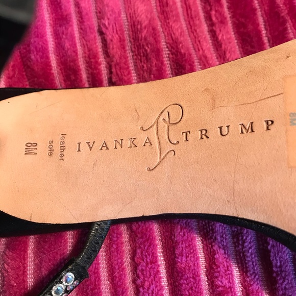 Ivanka Trump strappy heels - Picture 3 of 4